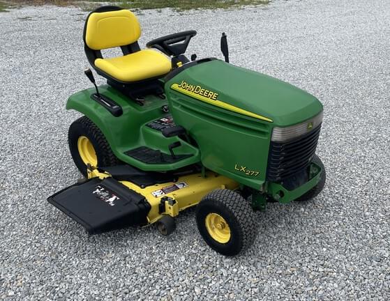 Image of John Deere LX277 equipment image 2
