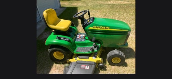 2003 John Deere LX277 Equipment Image0
