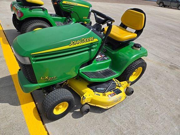 Image of John Deere LX277 Primary image