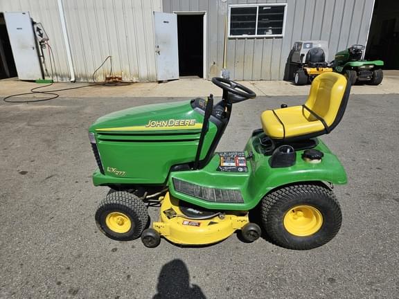 Image of John Deere LX277 Primary image