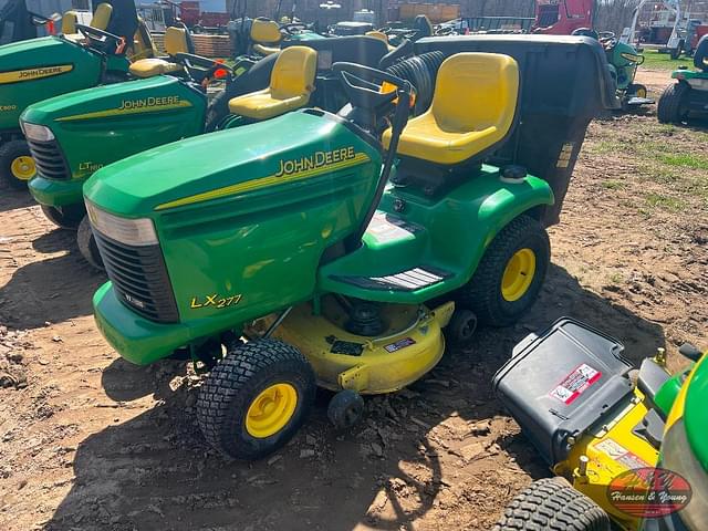 Image of John Deere LX277 equipment image 1