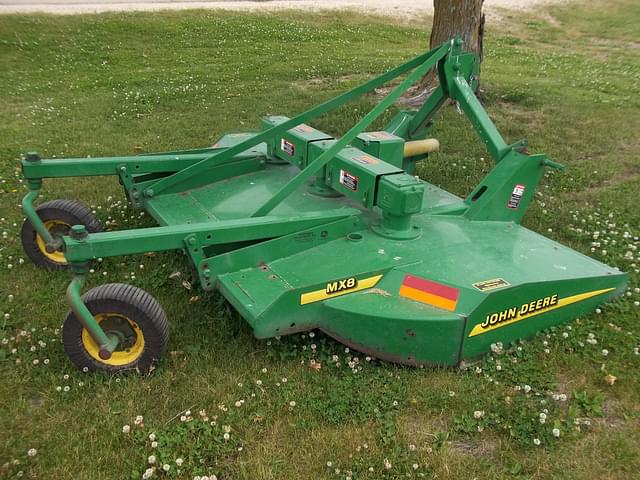 Image of John Deere MX8 equipment image 3