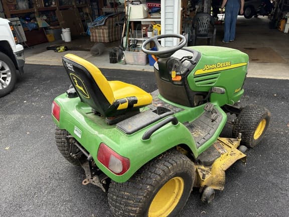 Image of John Deere X465 equipment image 4