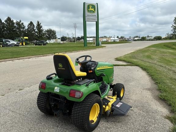Image of John Deere X475 equipment image 4