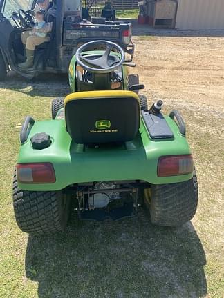 Image of John Deere X475 equipment image 3