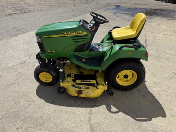 Image of John Deere X475 equipment image 4