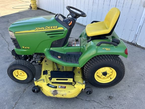Image of John Deere X475 equipment image 1