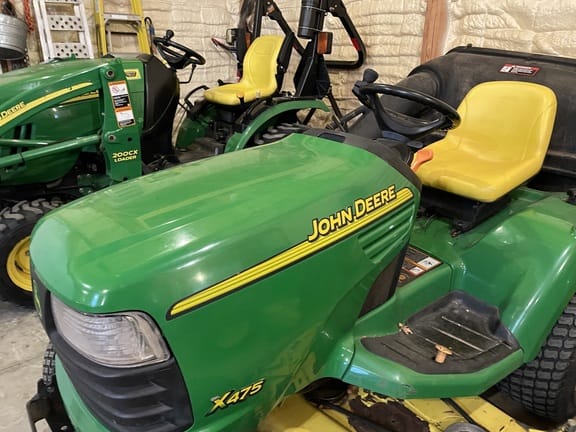 Main image John Deere X475