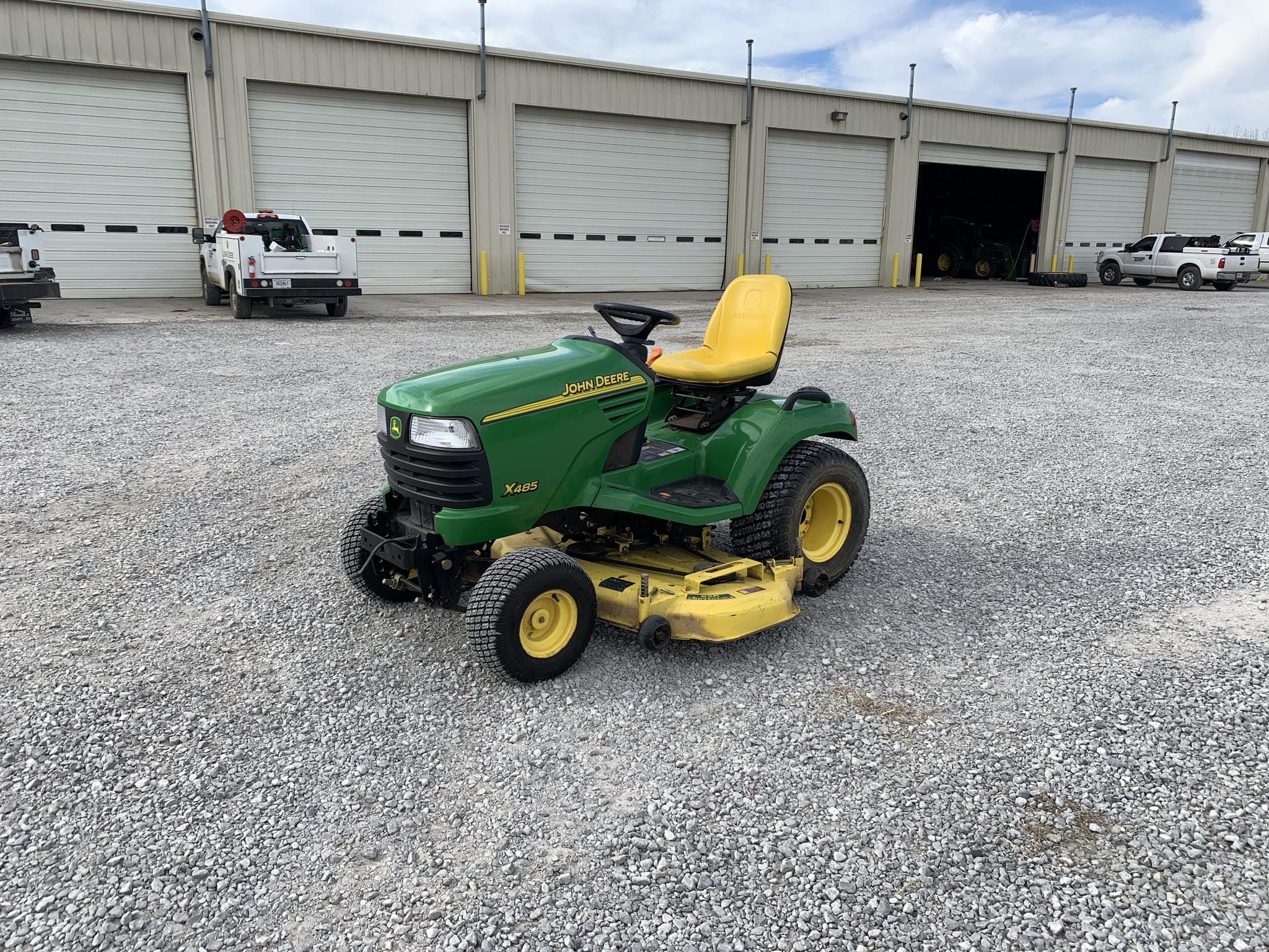Main image John Deere X485