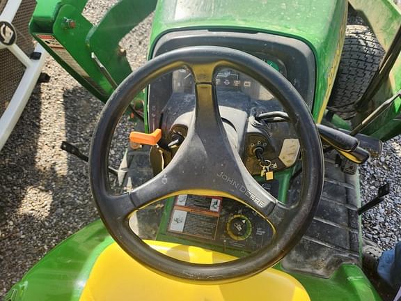 Image of John Deere X485 equipment image 2