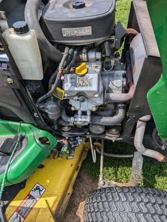 Image of John Deere X485 equipment image 1