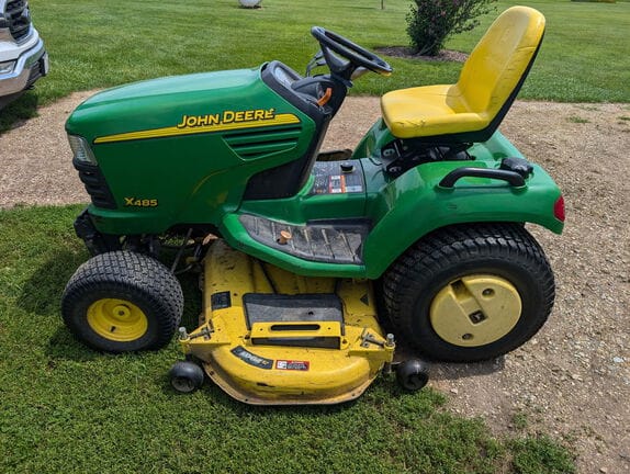 2003 John Deere X485 Equipment Image0
