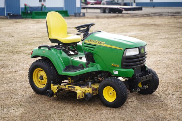 Image of John Deere X495 equipment image 2