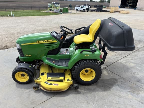 Image of John Deere X585 equipment image 1