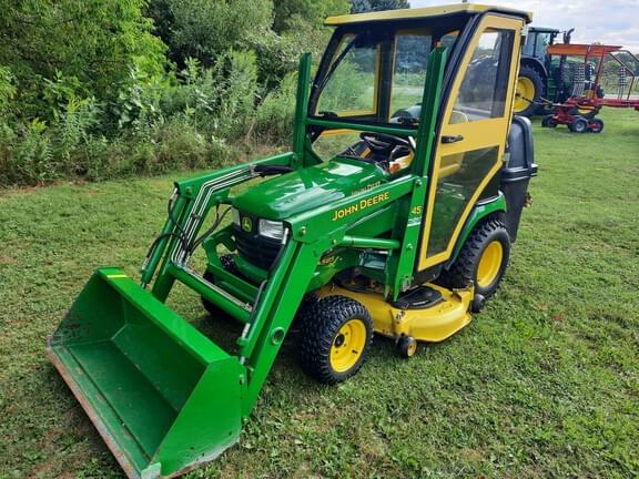 Image of John Deere X585 equipment image 1