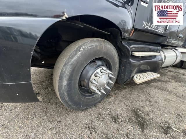 Image of Kenworth C15 equipment image 1