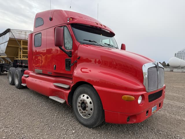 Image of Kenworth T2000 equipment image 2