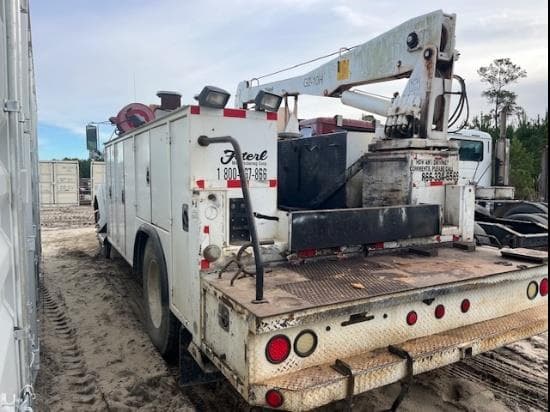 Image of Kenworth T300 equipment image 4