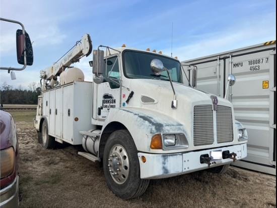 2003 Kenworth T300 Equipment Image0