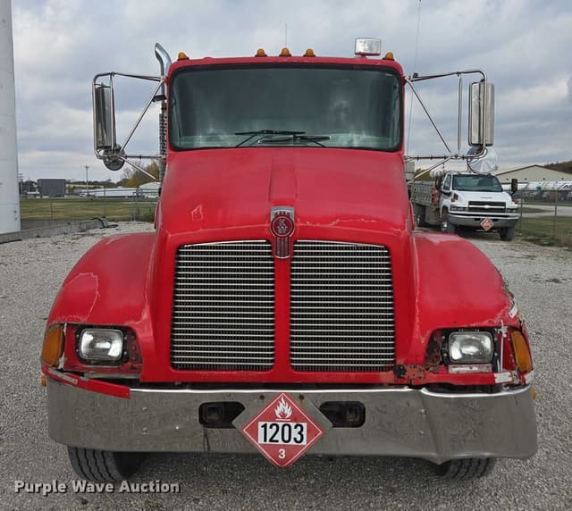 Image of Kenworth T300 equipment image 1