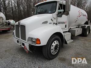 2003 Kenworth T300 Image