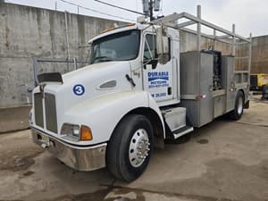 2003 Kenworth T300 Image