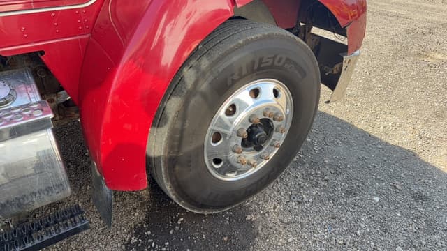 Image of Kenworth T300 equipment image 3