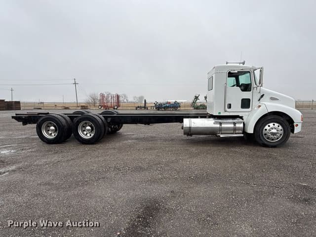 Image of Kenworth T300 equipment image 3