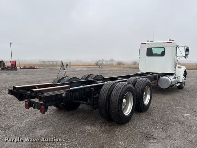 Image of Kenworth T300 equipment image 4