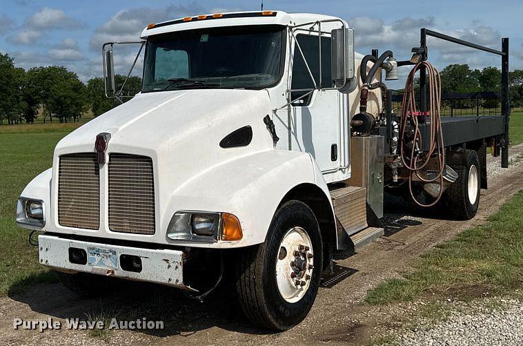 Image of Kenworth T300 Primary image