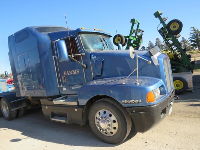 Image of Kenworth T600 equipment image 2