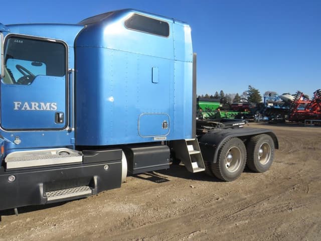 Image of Kenworth T600 equipment image 1