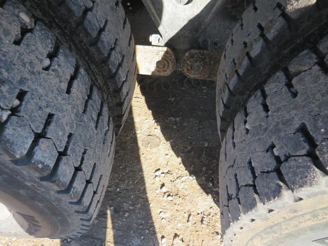 Image of Kenworth T600 equipment image 3