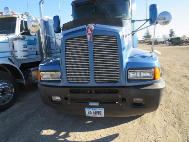 Image of Kenworth T600 equipment image 1