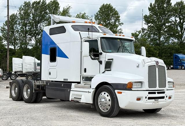Image of Kenworth T600 equipment image 2