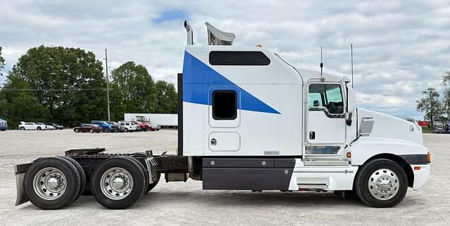 Image of Kenworth T600 equipment image 3