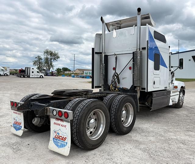 Image of Kenworth T600 equipment image 4