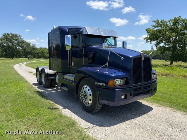 Image of Kenworth T600 equipment image 2