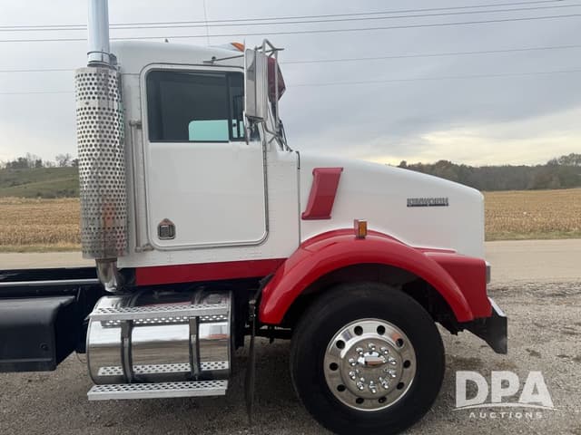 Image of Kenworth T800 equipment image 4