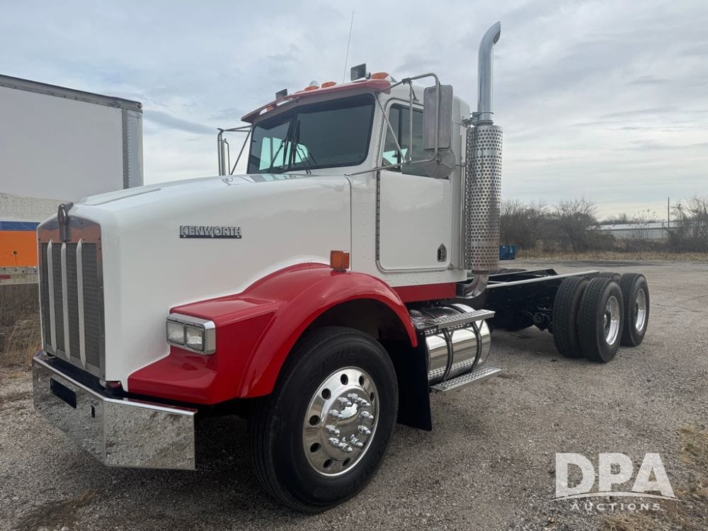 2003 Kenworth T800 Equipment Image0