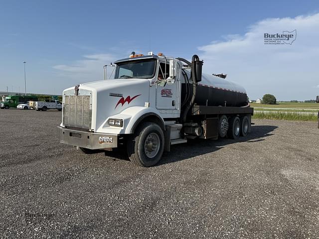 Image of Kenworth T800 equipment image 1
