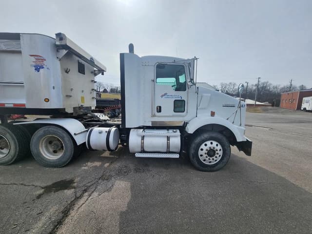 Image of Kenworth T800 equipment image 3