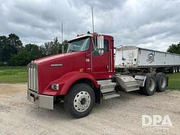 2003 Kenworth T800 Equipment Image0