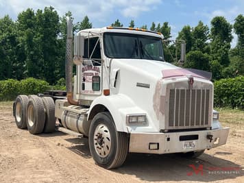 Main image Kenworth T800