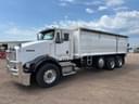 2003 Kenworth T800 Image