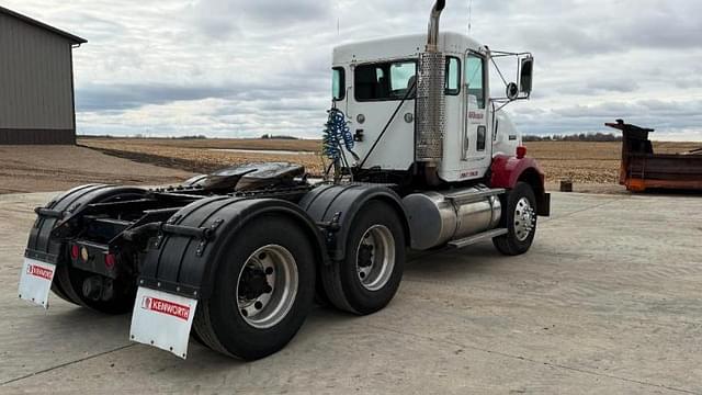 Image of Kenworth T800 equipment image 4