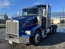 2003 Kenworth T800 Image