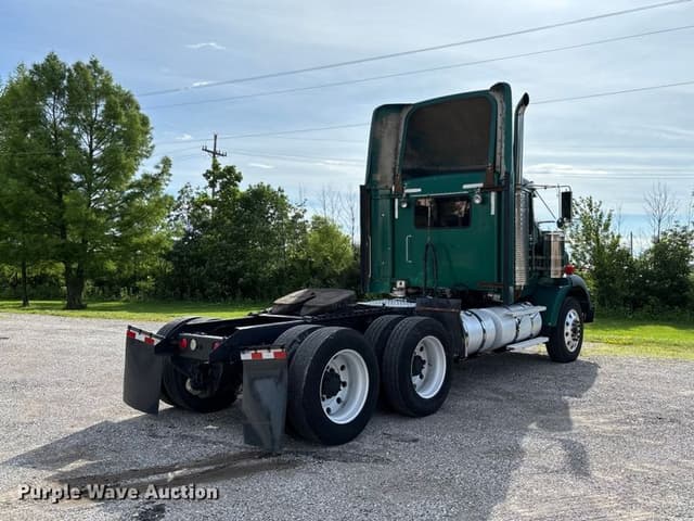 Image of Kenworth T800 equipment image 4