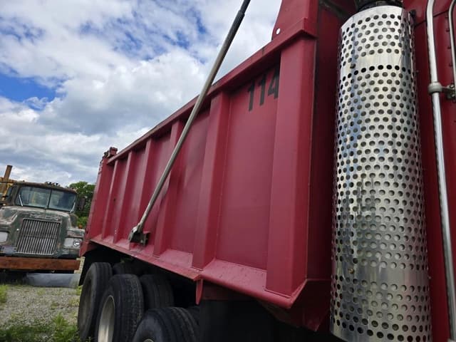 Image of Kenworth T800 equipment image 3