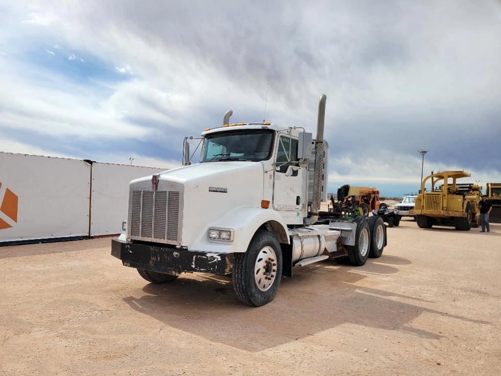 Image of Kenworth T800 Primary image